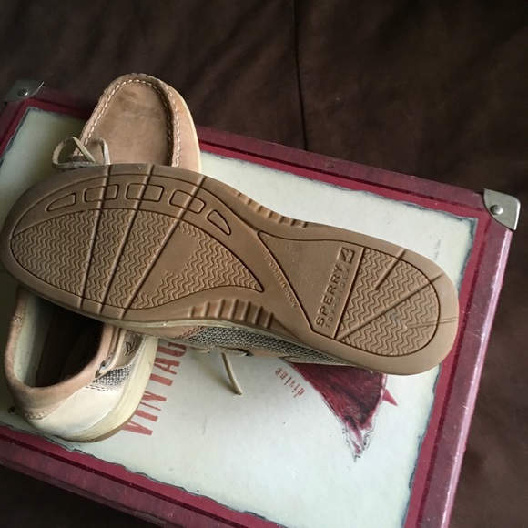 Sperry - Picture 3 of 3